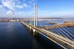 В Києві майже на місяць обмежать рух транспорту на одному з мостів
