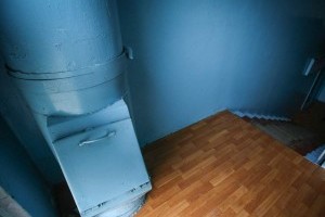 Мусоропроводы в киевских многоэтажках могут оказаться «вне закона»
