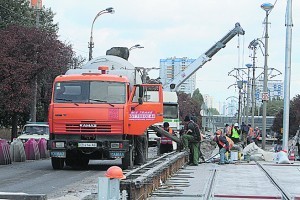 Скоростной трамвай на Борщаговском мосту: к срокам могут не успеть