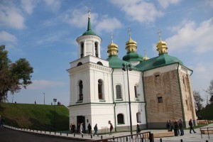 В Киеве после реставрации открылся памятник архитектуры 12 века - Церковь Спаса на Берестове