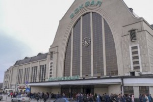 У Криклія і Кравцова дані про збитковість київського вокзалу відрізняються на 30 мільйонів