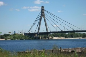 Потенційна небезпека? Майже половина мостів Києва у передаварійному стані 