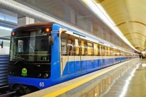 COVID-19: метро и наземный транспорт в Киеве могут вновь остановить. Кличко предупредил жителей столицы