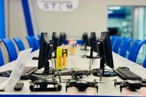 Почала працювати перша в Україні лабораторія з робототехніки для майбутніх будівельників (ФОТО)