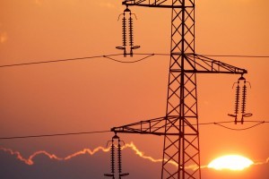 Енергетична криза: відключено 9 енергоблоків. Україна екстрено закуповує електроенергію з-за кордону