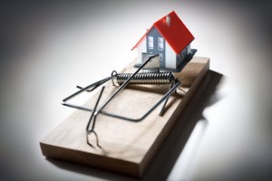 Мошенники забирают квартиры: как не стать жертвой аферы