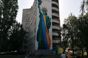 «Україна – це свобода»: у Кропивницькому створили 27-метровий мурал до Дня Незалежності