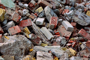 Наслідки руйнацій: на Київщині створено 50 полігонів для зберігання будівельного сміття