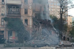 Ворог зруйнував в Києві історичний будинок, зведений на рубежі ХІХ-ХХ століть