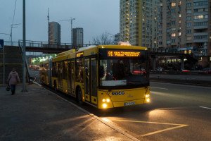 У Києві через дефіцит електроенергії усі трамваї і тролейбуси замінили на автобуси