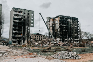Зазнали страшних руйнувань: 6 населених пунктів в Україні відбудують комплексно й за новими принципами