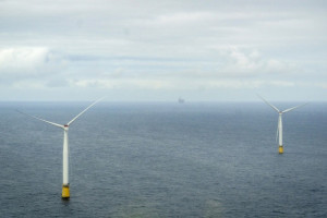 У Норвегії запустили найбільшу в світі морську вітроелектростанцію (ВІДЕО)