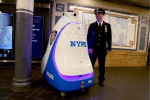 Для охорони метро Нью-Йорка залучили 190-кілограмового робота