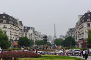 У Китаї побудували місто-репліку Парижа: як у ньому живеться містянам (ФОТО, ВІДЕО)