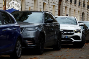 У Парижі вартість паркування для позашляховиків зросте втричі