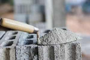 Асоціація виробників цементу Польщі вимагє квотувати український цемент