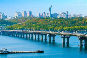 Київська міська влада бажає повернути собі повноваження щодо ремонту мосту Патона