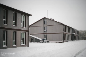 32 квартири для переселенців: у Сумах запрацювала перша черга модульного містечка (ФОТО)