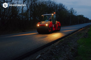 Рекордны темпи: в Україні виконали близько 50% ремонту автошляхів державного значення