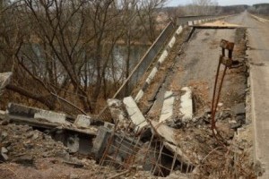 На восстановление дорог и мостов Донецкой области выделено более 130 млн гривен