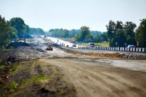 С начала года в Украине отремонтировано менее 1 % автомобильных дорог