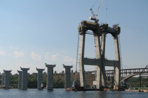 В апреле возобновится строительство нового моста в Запорожье