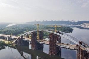 Работы над киевским мостом-долгостроем вот-вот начнутся