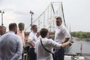На каком этапе ремонтные работы на одном из киевских мостов