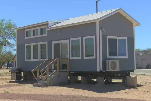 Житлова криза: в Аризоні для педагогів зводять будинки поруч зі школами