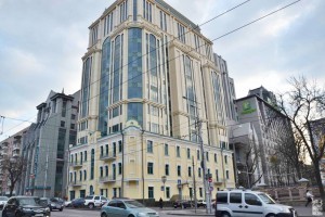 Dragon Capital покупает бизнес-центр в центре Киева