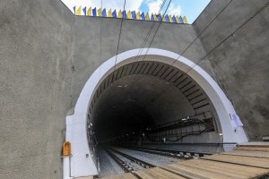 Ворота в Европу открыты: в Карпатах запустили Бескидский тоннель