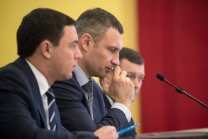 Соцопрос: киевляне недовольны мэром, коммунальными службами и тарифами