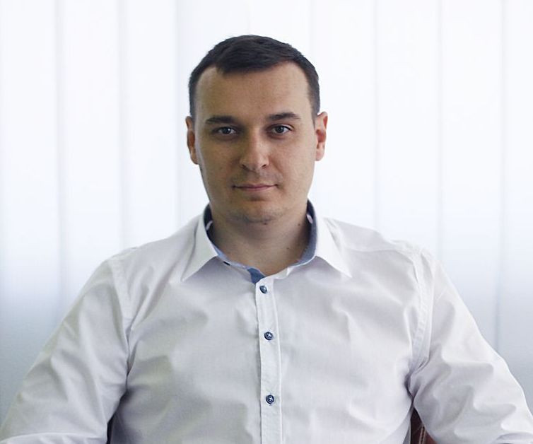 Юрий Степанов