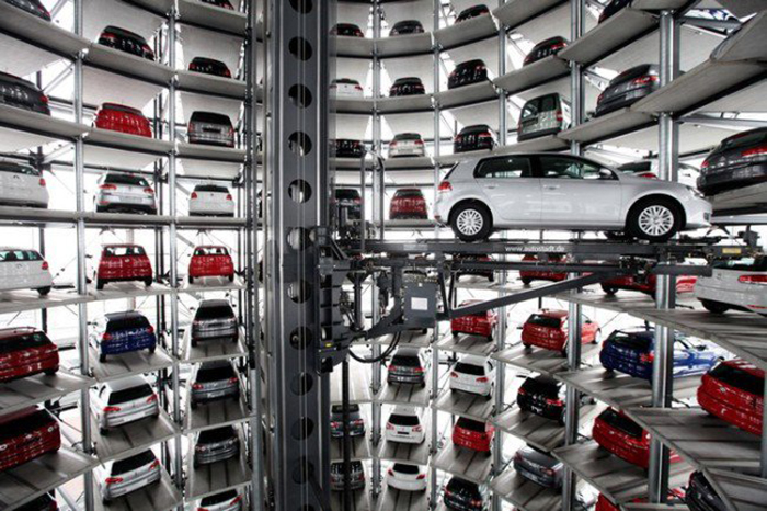 Башня-парковка «Автоград» от Volkswagen в Вольфсбурге, Германия