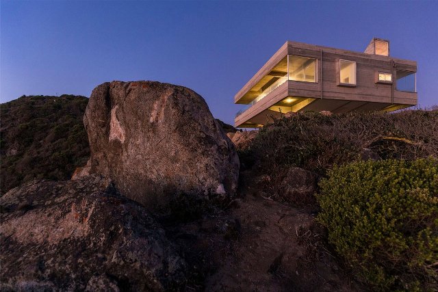 Дом на скале, особняк, резиденция, The Mirador House, Чили 
