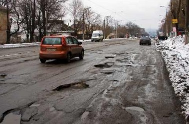 Арсений Яценюк, премьер-министр, дороги, восстановление дорог, 1700 км дорог