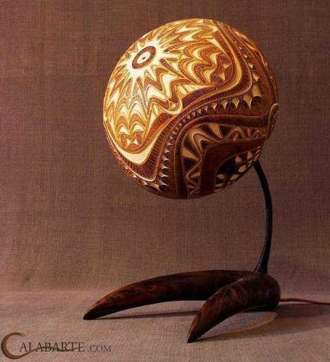 Лампы, дизайнер Calabarte, оригинальные лампы на основе африканских тыкв, резьба, тонкие прорези, интересные узоры