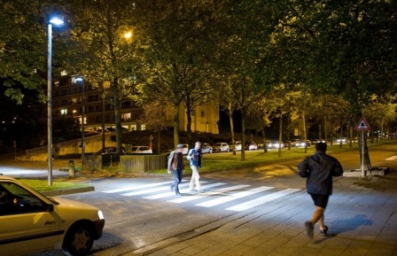 Пешеходный переходы Киева начнут подсвечивать солнечными батареями