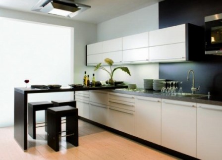 Основное правило создания идеального пространства на кухне - правильная планировка и размещение рабочего треугольника. 